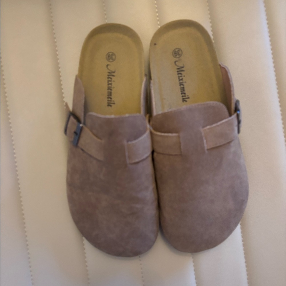Meixiemeile Tan Suede Mules - Size 8.5-9 (EU 39)​